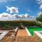 Villa Aurora with Heated Pool - La Cisnera