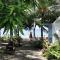 Beachfront Glamping Dome Dauin Bamboo Style