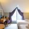 The Caledonian Island Hotel