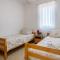 Apartments Vrabac - 内乌姆