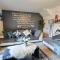 Runcorn - House - Sleeps 6 - Parking - Garden