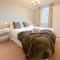 4 Studio House