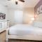 EC422 - Gleaming Villa with Home Theater at Encore - أورلاندو