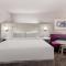 Crowne Plaza Atlanta Perimeter at Ravinia by IHG