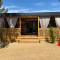 Home De Luxe M&D
