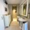 Ca S Lorenz - A Luxury 100m2 Apartment in a Chic Vineyard Villa