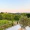 Ca S Lorenz - A Luxury 100m2 Apartment in a Chic Vineyard Villa