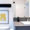Snow & Swing Getaway - Three Bedrooms with Hot Tub (Stay Revy)