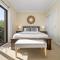 Marcotta Guest Suite - Moments to Golf Course