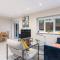 Tranquil Retreat in Hendon: Comfort & Style Await - The Hyde