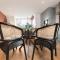 City Chic: Elegant Flat in a Prime Location - Lontoo