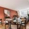 City Chic: Elegant Flat in a Prime Location - Lontoo