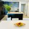 Lagoon Swimout Absolute Pool Front - Slice of Paradise - Sea Temple Pt Douglas - ميناء دوغلاس