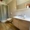 Beautiful holiday home with swimming pool - Drivenik