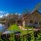 Lake Naverone Holiday Cottages