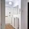 1-Bed Apt Sleeps 2 20 min walk to Centre