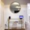 1-Bed Apt Sleeps 2 20 min walk to Centre