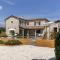 Villa Lux. Ema - Čabrunići