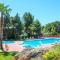 Family resort in villa with pool - Aci Castello