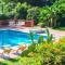 Family resort in villa with pool - Aci Castello