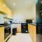 Specious Parkview Apartment, 4 Mins Walk to Underground - Barkingside