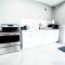 4BR Niagara Getaway-Prime Location