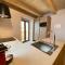 Boutique Alpine One-Bedroom by SupaStays - Via Lyssandrin 8