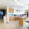 Península T3 1A Luxurious Ocean View Getaway by Kivoya