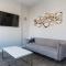 The Double Play - 1 Min Walk to Wrigley! Spacious 2BR - Perfect for Cubs Fans! - Chicago