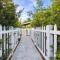 Musicians Lounge - 2 BR with parking asssigned