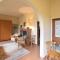 Beautiful Apartment In Le Botteghe, Fucecchio With Kitchen