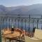 Simo House Stunning Lake View Balcony