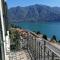 Simo House Stunning Lake View Balcony