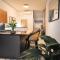 Naomi's Studio - Designer Furnished in the heart of Sliema - سليمة