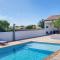 Beautiful Home In Barbtre With Private Swimming Pool, Can Be Inside Or Outside - Barbâtre