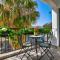 Dreamy 2 bed apartment by the sea