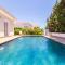 Villa con Piscina y vistas al mar