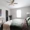 Near Historic Downtown Apex, Sleeps 8, King Bed