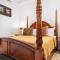 Tizol Historic Building 8br in Old San Juan
