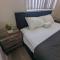 Christas 4Bedroom Entire Private House Gladstone City