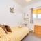 Contemporary 5 Bedroom Flat - Killingbeck