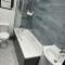 Contractors, Groups 4xBedRooms 5xDouble Beds, Close to City free parking sleeps x 10 WiFi ,Netflix,LGI Check Reviwz