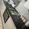 Contractors, Groups 4xBedRooms 5xDouble Beds, Close to City free parking sleeps x 10 WiFi ,Netflix,LGI Check Reviwz - Leeds