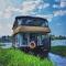 Grand Villa Houseboat Grand Villa Houseboat