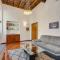 Spanish Steps Stylish Apartment