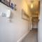 St George Court, Spacious 2BR Apartments, City Centre, Self Check In, Parking, By DerBnB