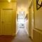 St George Court, Spacious 2BR Apartments, City Centre, Self Check In, Parking, By DerBnB