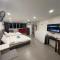 6PAX ONE BEDROOM SOHO near USM SPICE ARENA PANTAI SPECIALIST AIRPORT