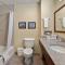 Comfort Inn & Suites Airport Convention Center