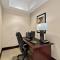 Comfort Inn & Suites Airport Convention Center
